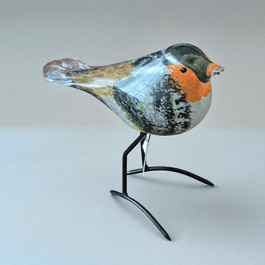 Staande roodborst van massief glas
