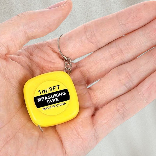 Mini Rolmaat Sleutelhanger – Meetlint tot 1 meter – Compact & Handig Cadeau