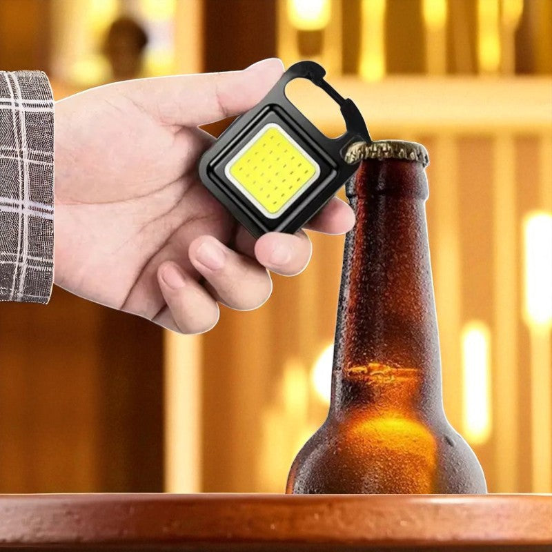 LED Sleutelhanger Schijnwerper met Flesopener en USB – Compact, Krachtig en Multifunctioneel