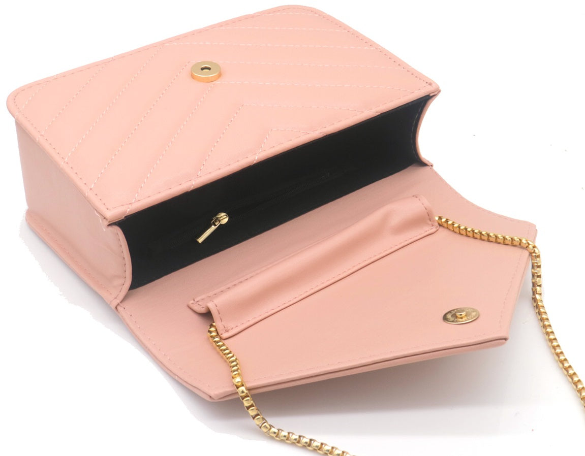 Roze PU schoudertas – tas met gouden ketting en magnetische sluiting | Masini Gifts